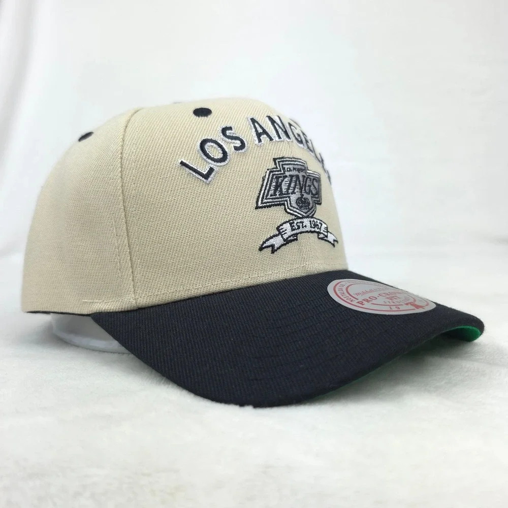 LA Kings Mitchell & Ness NHL Pro Fit Snapback Hat Cap 2X Champions Cream NWT
